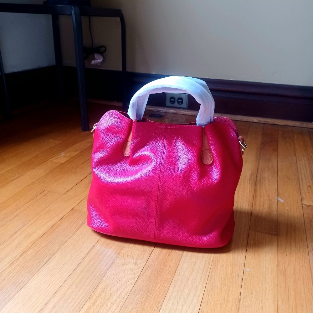 RED GENUINE TOP GRAIN LEATHER CROSSBODY HANDBAG-(NWOT) - Picture 5 of 6